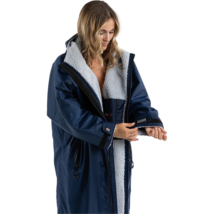 2024 Dryrobe Advance Long Sleeve Change Robe V3 DR104 - Navy Blue / Grey